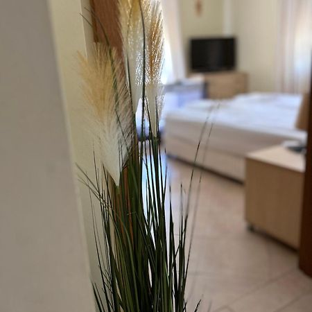 Quiet Apartment With Big Terrace In Santa Marina With Parking Sozopol Bagian luar foto